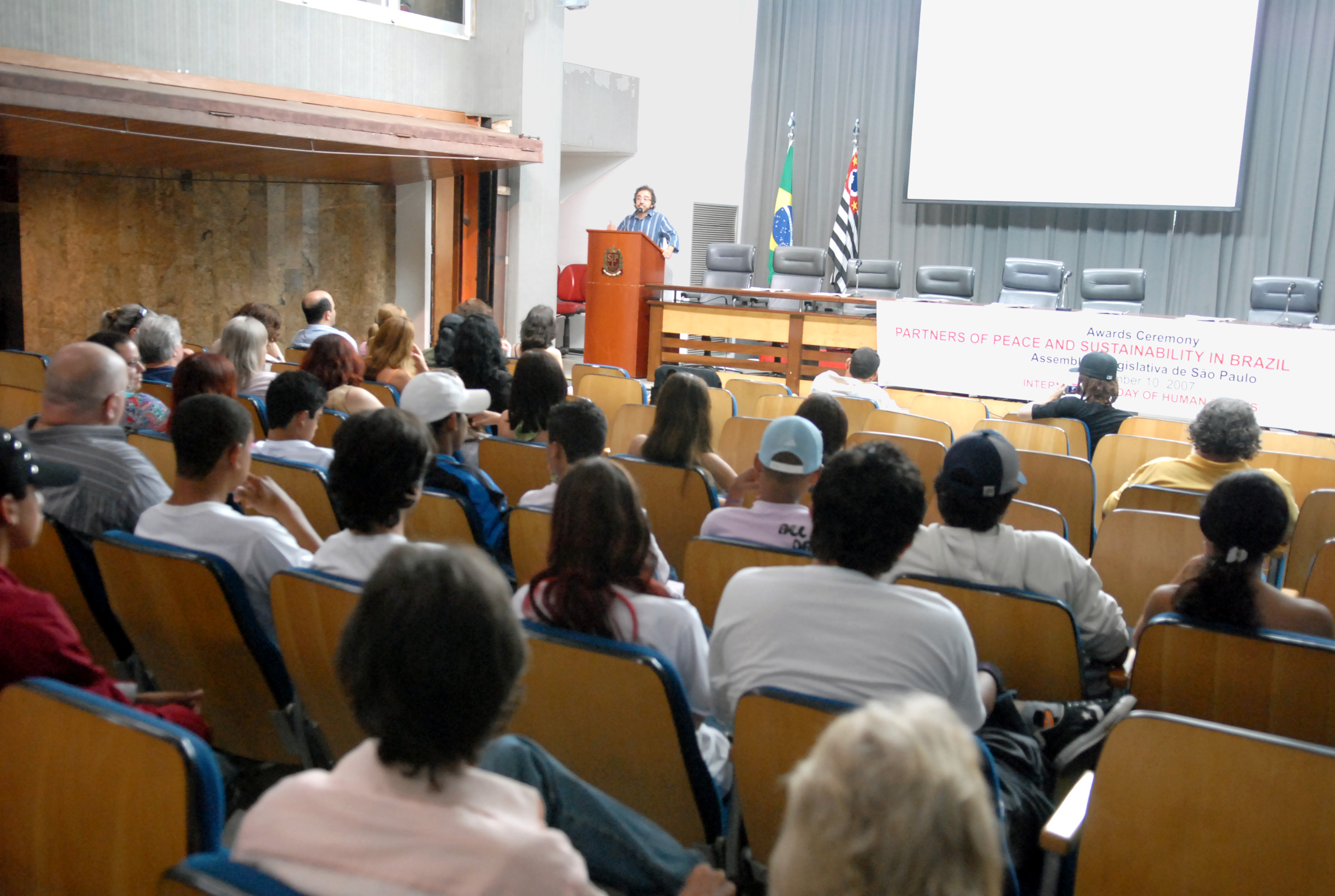 Conferncia Nacional sobre Biodiversidade, gua e Direitos Humanos<a style='float:right;color:#ccc' href='https://www3.al.sp.gov.br/repositorio/noticia/03-2008/foto manchete biodiversidade (9).jpg' target=_blank><i class='bi bi-zoom-in'></i> Clique para ver a imagem </a>